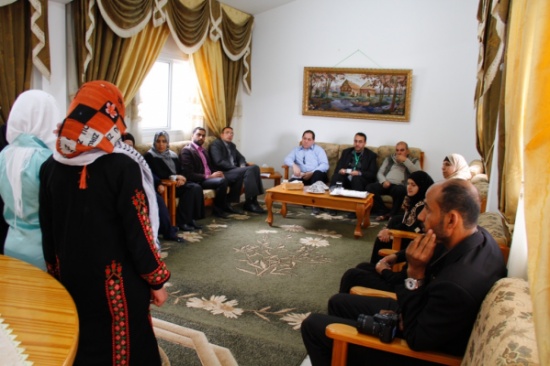 مدير مشروع إرادة المهندس عماد المصري يلتقي مدير قرية الأطفال SOS